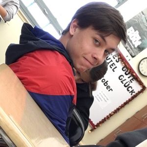 Meet your Posher, Hank